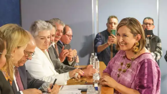 Xóchitl Gálvez se registra como aspirante a candidatura 2024 Xóchitl Gálvez se registra como aspirante a candidatura 2024