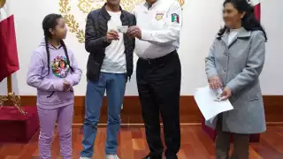 La esposa e hijos del expresidente de Perú pidieron asilo a México tras crisis política.