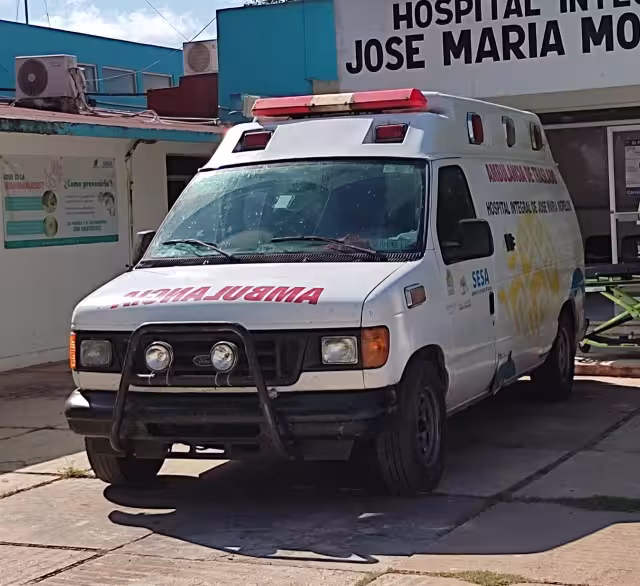 Al ver que no reaccionaba, los doctores decidieron trasladarlo al hospital de la ciudad de Chetumal
