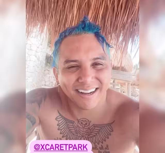 Edwin Luna, cantante de la Trakalosa de Monterrey protagonizó un épico momento al sorprender a una bella actriz con una serenata donde le declaró su amor