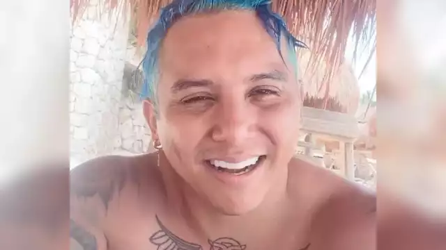 Edwin Luna, cantante de la Trakalosa de Monterrey protagonizó un épico momento al sorprender a una bella actriz con una serenata donde le declaró su amor