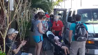 Los transportistas del Aeropuerto Internacional de Cozumel (AIC), esperan que este viernes arriben más de mil pasajeros