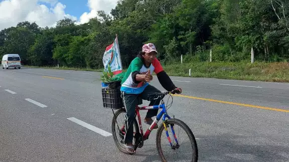 Los peregrinos se dirigen al Santuario de Nuestra Señora de Guadalupe en Chetumal, para agradecer las bendiciones recibidas