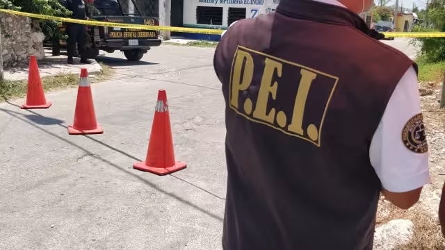 Autoridades se encargan de las investigaciones correspondientes en la colonia El Roble de Mérida