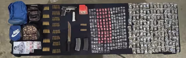 Los detenidos junto con lo decomisado fue puesto a disposición de la autoridad correspondiente