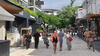 Se observa aumento de turistas en la Quinta Avenida de Playa del Carmen