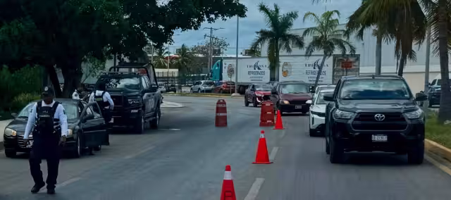 Señalan contradicciones en cobros por cristales polarizados