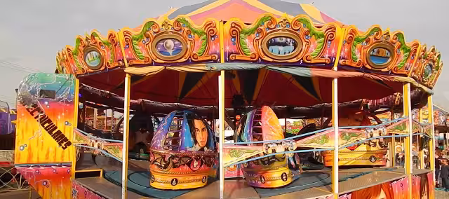 El juego mecánico se desprendió con personas a bordo