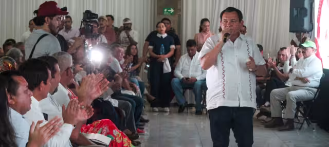 Joaquín Díaz Mena constató la necesidad de apoyar a los deportistas