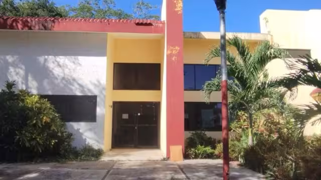 Pobladores tienen que viajar hasta Ignacio Zaragoza, donde se ha activado una clínica del Bienestar, generando un costo significativo de hasta 200 pesos en transporte.