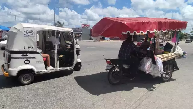 Censarán a mototaxistas de Playa del Carmen