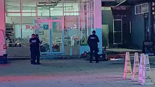 Asesinan a un hombre afuera de Plaza Beauty en Playa del Carmen