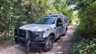 Hallan en un camino de terracería en Playa del Carmen el cadáver de un hombre