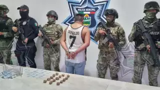 José 'H' quedó a disposición de la FGE Quintana Roo tras encontrársele droga entre sus pertenencias en Tulum