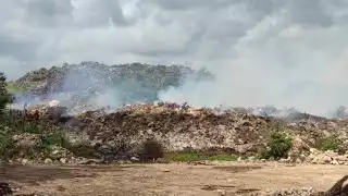 Habitantes de Playa del Carmen temen por sus casas por incendio en Villas del Sol