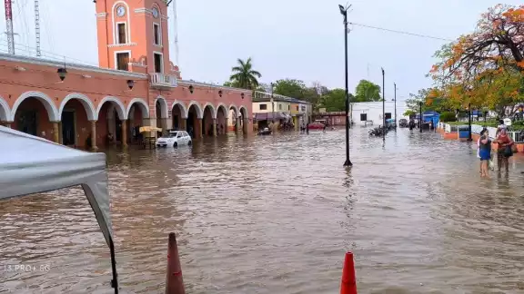 Las lluvias y huracanes generan inundaciones en Yucatán Las lluvias y huracanes generan inundaciones en Yucatán