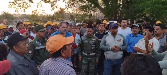Desde la primera hora de esta mañana en Carrillo puerto bloquearon los trabajos