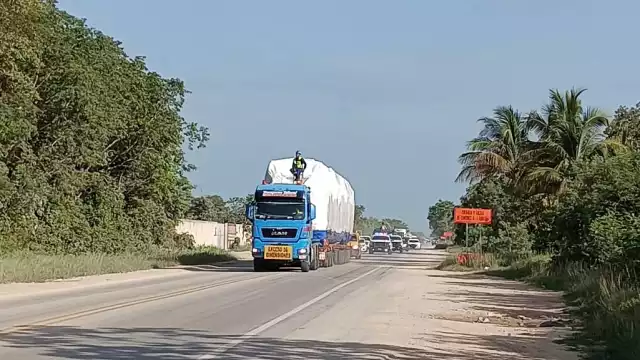 El primer vagón del Tren Maya llegó a la cochera de Cancún