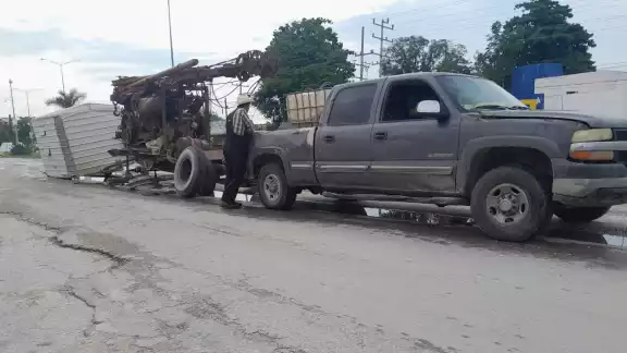 El incidente ocurrió en la avenida Solidaridad de la colonia Ignacio Zaragoza, sin que hubiera lesionados El incidente ocurrió en la avenida Solidaridad de la colonia Ignacio Zaragoza, sin que hubiera lesionados