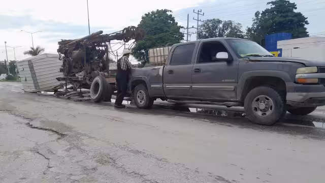 El incidente ocurrió en la avenida Solidaridad de la colonia Ignacio Zaragoza, sin que hubiera lesionados
