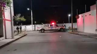 Camión daña cableado de la Justo Sierra en Ciudad del Carmen