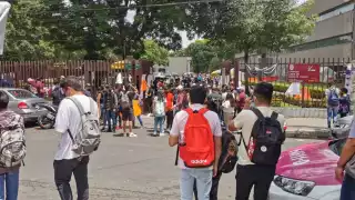 ESIME Azcapotzalco y Vocacional 1 entran en paro en la Ciudad de México