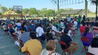 Los habitantes ya esperan su vacuna