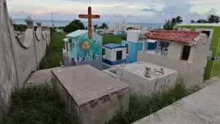 La incidencia del dengue descendió desde agosto, pero el rebrote es probable si el Ayuntamiento no se compromete a mantener limpios los edificios públicos.