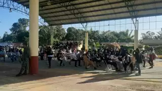 Son mil 584 dosis que llegaron para la jornada  que durará 3 días en horario de 8 de la mañana hasta las 6 de la tarde