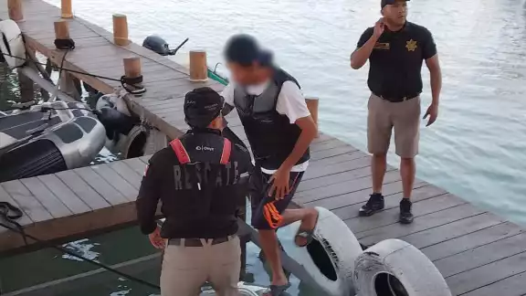 Autoridades mantienen el operativo para localizar a los pescadores de Chicxulub Autoridades mantienen el operativo para localizar a los pescadores de Chicxulub