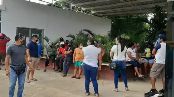 Los exempleados exigieron saber a qué se refieren con 'pérdida de confianza', motivo por el que fueron despedidos Los exempleados exigieron saber a qué se refieren con 'pérdida de confianza', motivo por el que fueron despedidos