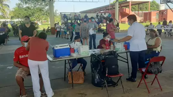 Esta mañana se registro una baja presencia de habitantes, hasta las 9 de la mañana poco más de 300 personas Esta mañana se registro una baja presencia de habitantes, hasta las 9 de la mañana poco más de 300 personas