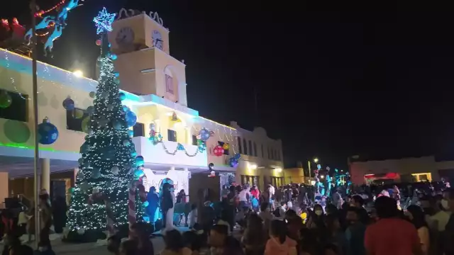 Aunque no se respetaron los protocolos anticovid, algunos habitantes señalaron que la festividad local es imperdible