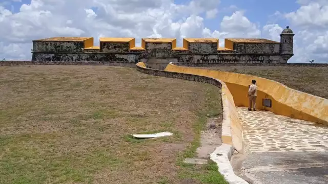 En Campeche las joyas del INAH son el Museo de Arqueología Maya del Fuerte de San Miguel, así como las zonas arqueológicas de Calakmul y Edzná