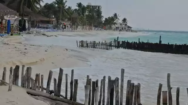 La mayor afectación se registró en el lado Este, donde se perdieron tramos de cinco a 10 metros en algunos puntos.