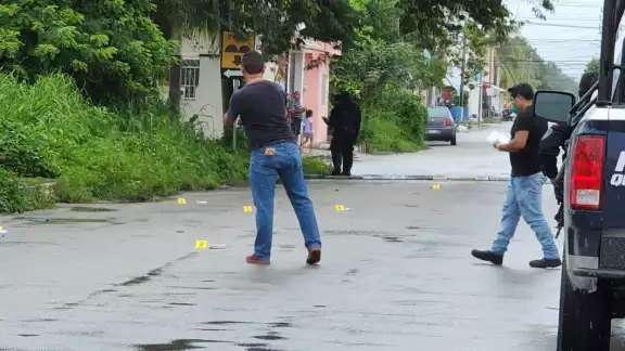 El 'Cotorro' fue trasladado al Hospital General de Cozumel luego de haber sido víctima de una ataque a balazos en la colonia Ricardo Flores Magón El 'Cotorro' fue trasladado al Hospital General de Cozumel luego de haber sido víctima de una ataque a balazos en la colonia Ricardo Flores Magón