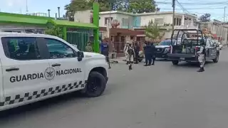 Fue detenido y subido a una patrulla que lo trasladado hacia las instalaciones de Seguridad Pública