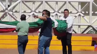 Maltratar este símbolo se considera un delito que se paga con prisió