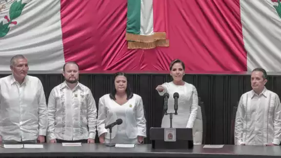 Mara Lezama ha mantenido sus dos primeros eventos solemnes como Gobernadora de Quintana Roo con el bloqueo a los medios de comunicación