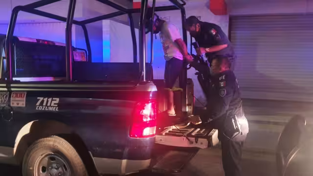 Luego de ser asegurada la evidencias de las sustancias psicotrópicas, fue trasladada a las instalaciones de seguridad pública