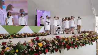 Durante su tercer informe, la alcaldesa saliente recopiló los logros que se realizaron durante su administración