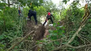 De acuerdo a informes recibidos fue la tarde del domingo cuando se abrió este canal en forma irresponsable