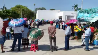 Ligero retraso en aplicación de vacunas en Palizada