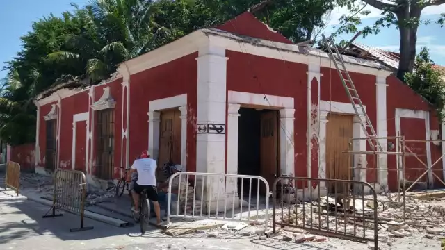 Tras el derrumbe, el pintor que habita el predio quedó sin hogar por lo que tendrá que mudarse con un familiar