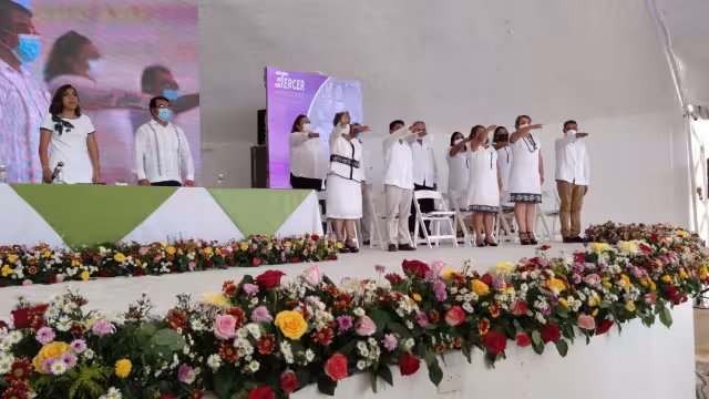 Durante su tercer informe, la alcaldesa saliente recopiló los logros que se realizaron durante su administración