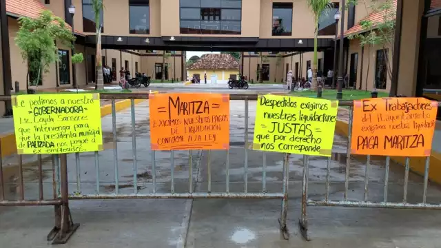 El representante de gobierno no emitió ningún comentario ppr lo que ex trabajadores dijeron que no hay interés por resolver el problema