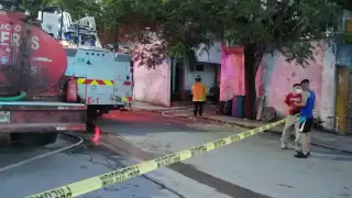 Sólo se registraron daños materiales sin que ninguno de los habitantes resultara lesionado o intoxicado por inhalación de humo