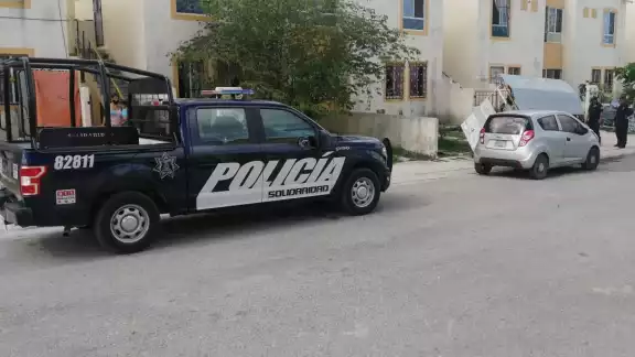 El joven fue trasladado por su propios medios a un hospital para su atención Foto: Irais Leal