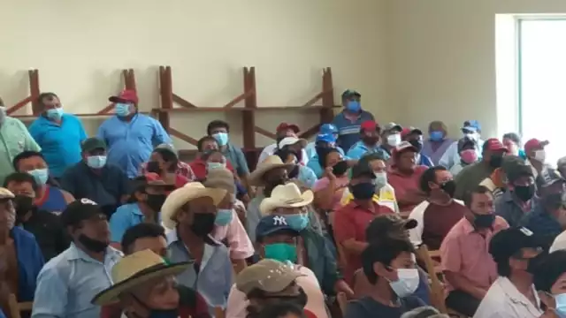 José Alonso Euán López dijo en la reunión que de ninguna manera aceptarán una cantidad mínima