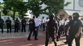 Los policías de Cozumel alegan que antes, enviaban a sanitizar las patrullas dos veces al día, acción que se dejó de hacer